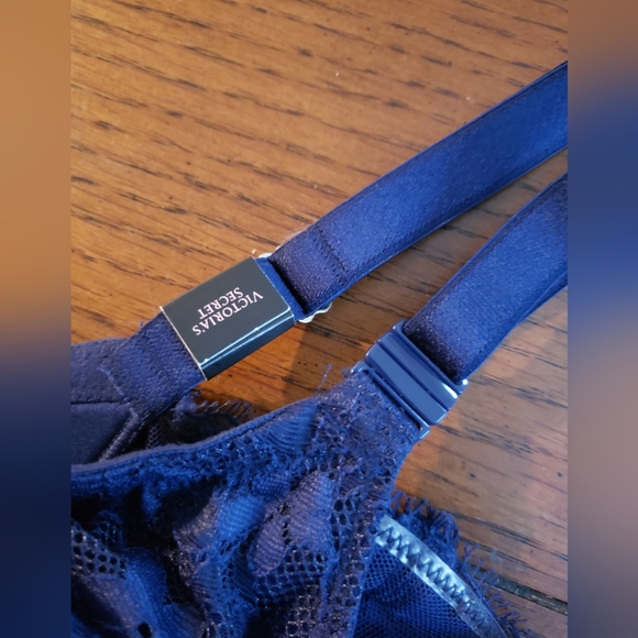 NWT Victoria's Secret Dream Angels Push-Up Without Padding - Picture 2 of 10